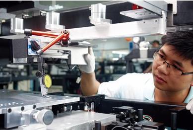 5G時(shí)代,德森精密以科技賦能高端電子裝備智能制造