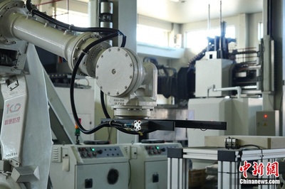 高端數(shù)控機床“被卡脖子” 自主創(chuàng)新實現(xiàn)“中國創(chuàng)造”
